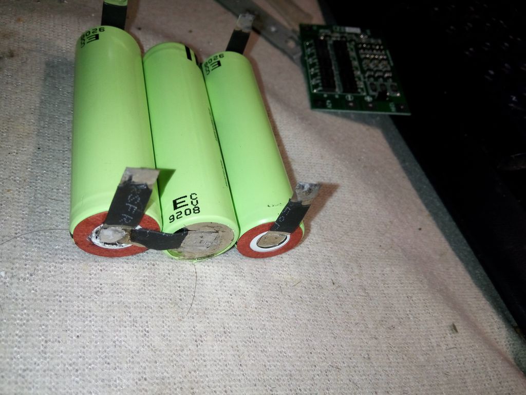  батарей в аккумуляторе шуруповерта: Ремонт аккумулятора .